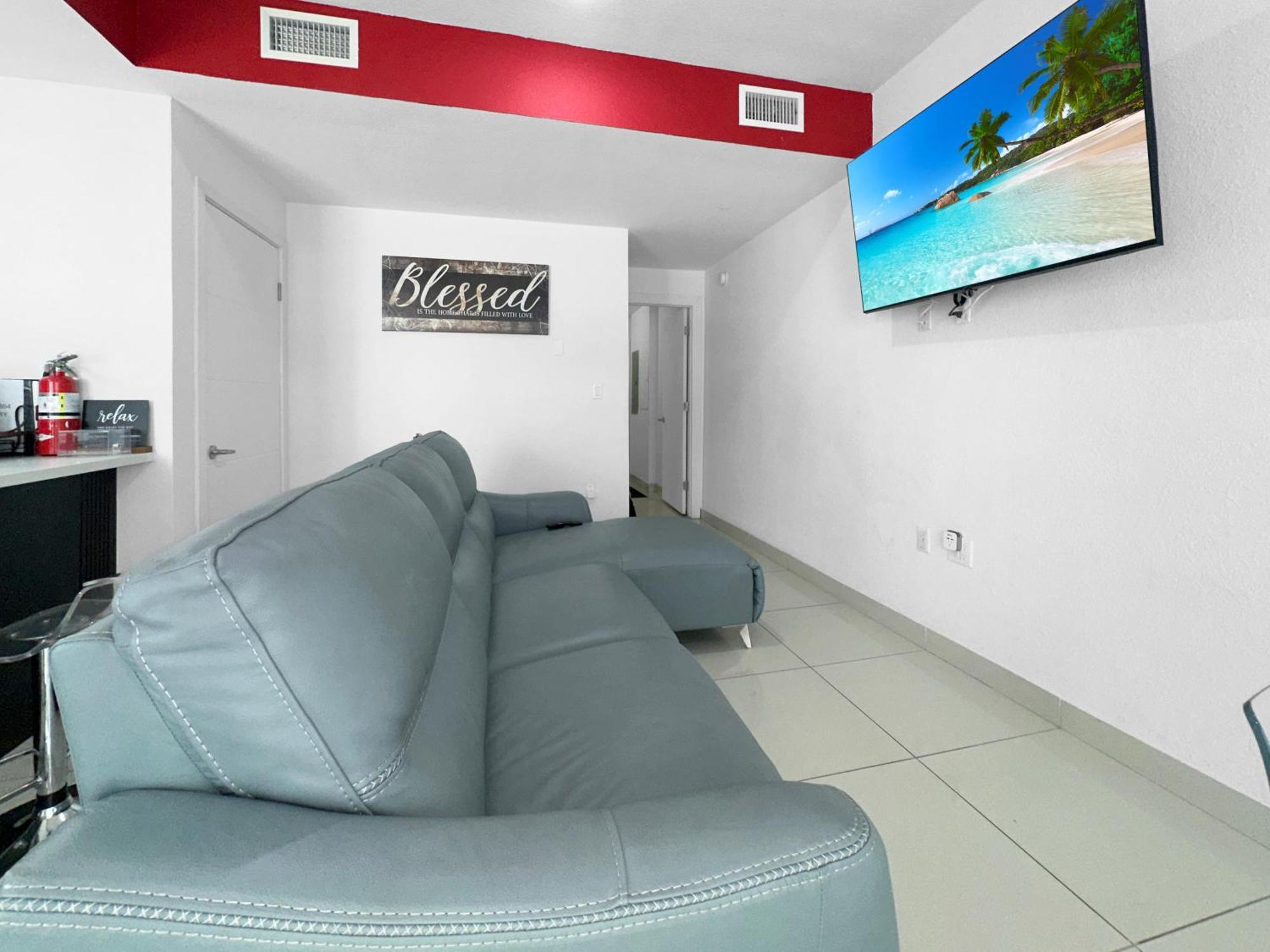 Vacay Spot Experience Luna Sky! 65" Tv Bar, Bbq, Shower Massage Jets, Music, Go To Fl Keys Homestead Exteriér fotografie