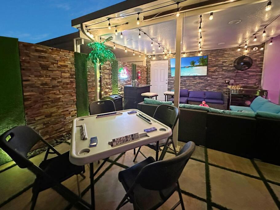 Vacay Spot Experience Luna Sky! 65" Tv Bar, Bbq, Shower Massage Jets, Music, Go To Fl Keys Homestead Exteriér fotografie